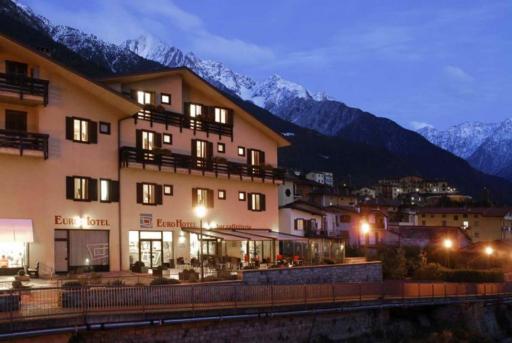 Euro Hotel - Housity