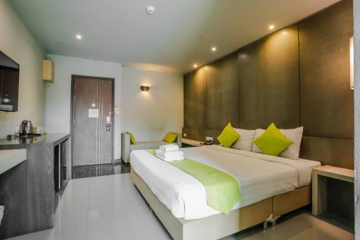 3Season Hotel - Housity