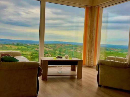 VILA POGLED - Housity