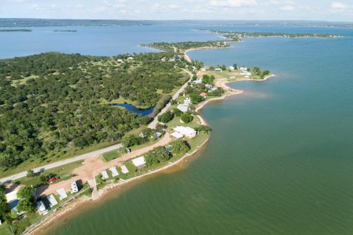 Oasis Lake Buchanan - Housity