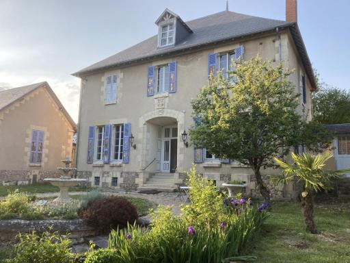 Villa de charme avec jardin clos, proche de Vichy, idéale pour séjours en famille - FR-1-489-533 - Housity