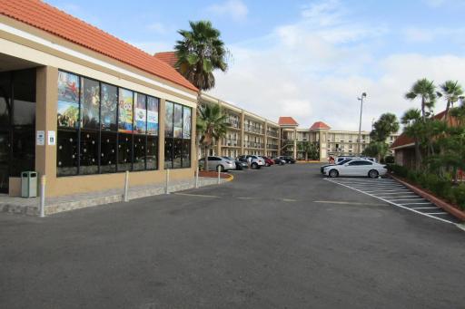 Quality Inn & Suites Kissimmee by The Lake - Housity