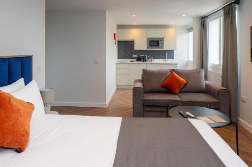 Station Suites Aparthotel - Housity