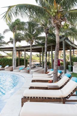 Ocean view 3 bedroom condo! Infinity pool - Housity