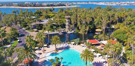 Paradise Point Resort & Spa - Housity