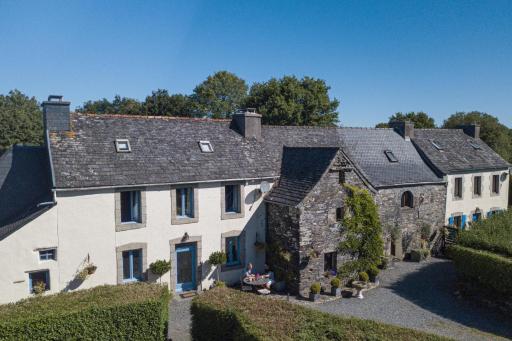 Priory at Kergudon Gîtes, Family gîte with pool - Housity