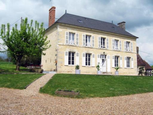 Grande maison avec piscine couverte, flipper et charme industriel en pleine campagne - FR-1-497-46 - Housity