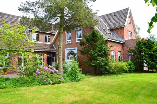 Friesenhof Nieblum - Hotel Garni - Housity