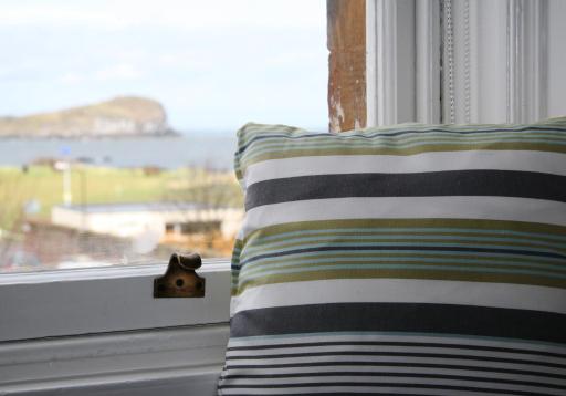 5 Bedroom Apartment in North Berwick - Housity