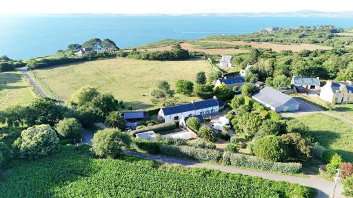 Ty Kergavan - calme et tranquilité au bord de la baie - Housity