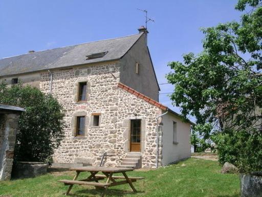 Maison en pierre avec jardin, jeux enfants et animaux acceptés - FR-1-489-137 - Housity