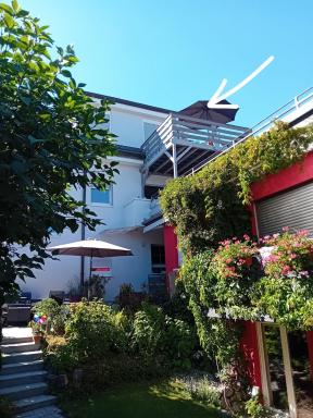 2 Exklusiv Apartments nähe Heidelberg für 1-4 Personen mit großen Terrassen - Housity