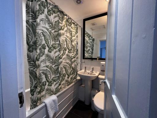 Safestay Glasgow Charing Cross - Housity
