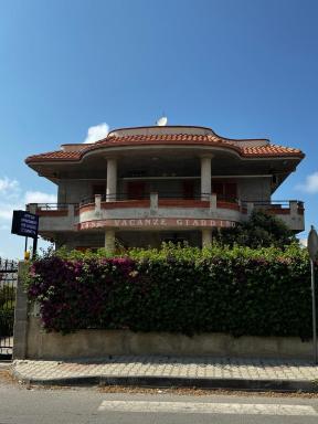 Case Vacanze Giardino - Housity