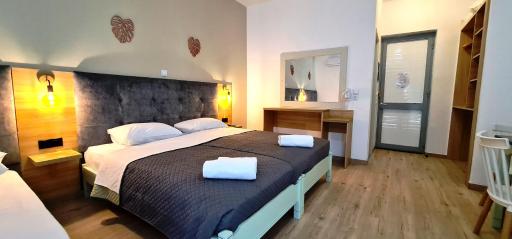 JP Pool & Apartments - Housity