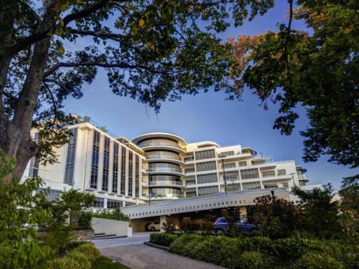 Mantra Charles Hotel - Housity