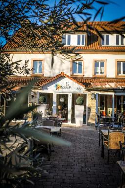 Hotel Restaurant Lavelle - Housity