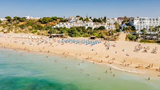 Monica Isabel Beach Club - Housity