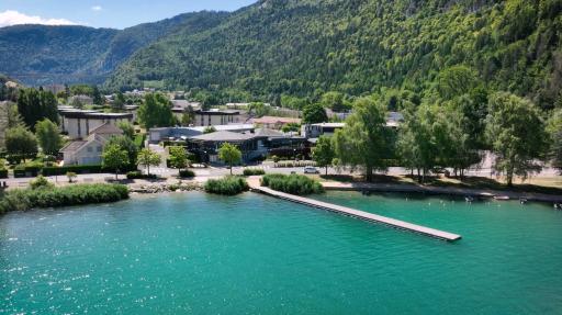 Hôtel-Restaurant de l'Embarcadère - Housity