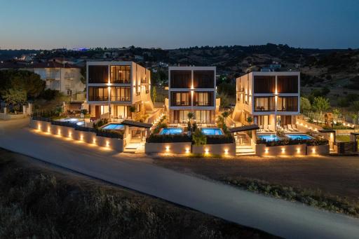 Anore Luxury Suites - Housity