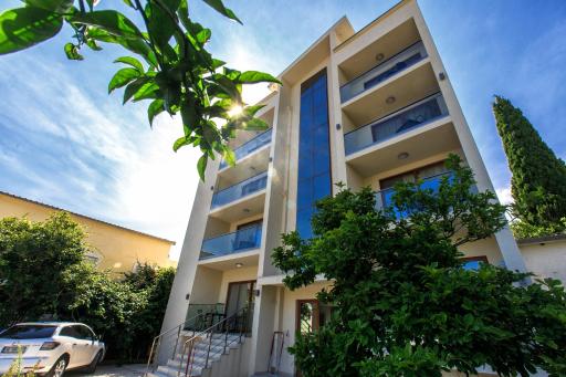 Apartments Matkovic Lux - Housity