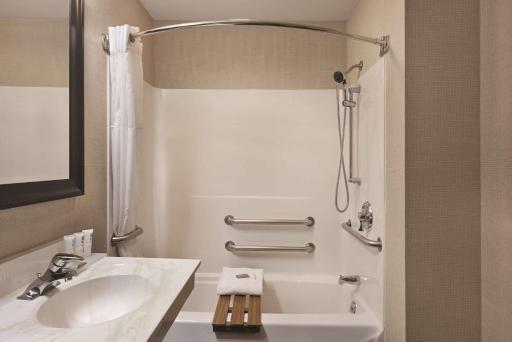 Country Inn & Suites by Radisson, Madison, WI - Housity