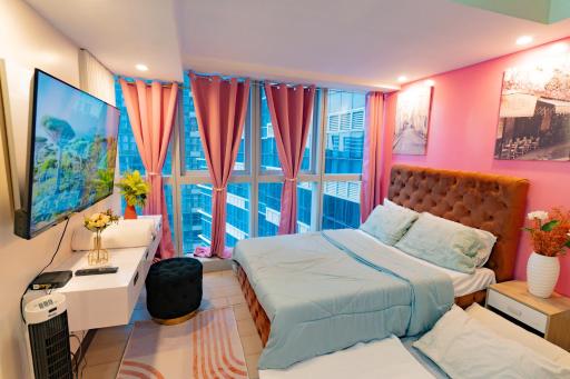 Modern 1BR in Uptown BGC - Housity