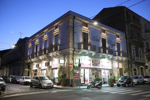 Rigel Hotel - Housity