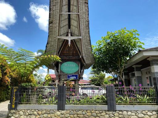 Hotel Pison - Housity