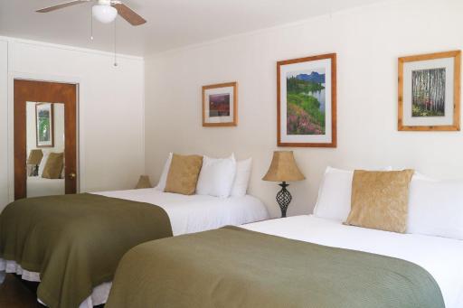 Rocky Mountain Inn - Housity