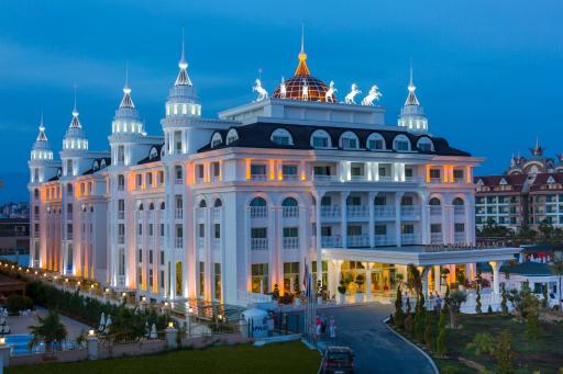 Side Royal Palace - Housity