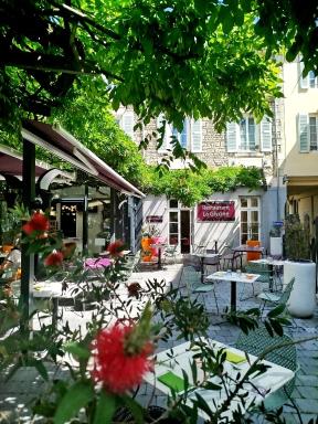 Logis Hôtel-Restaurant LE FONTARABIE - Housity