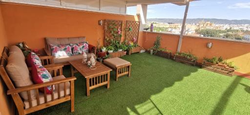 Spectacular views. All new with free parking - Housity