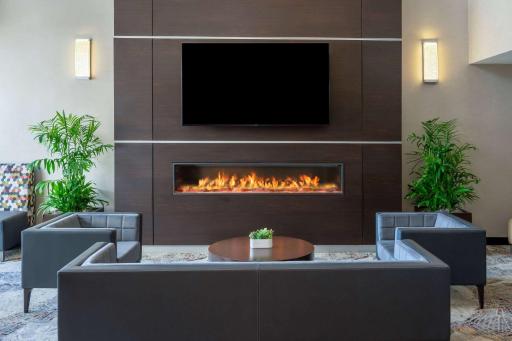 Wyndham Indianapolis Airport - Housity