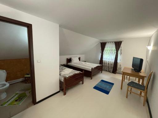 Pensiunea Pe drumuri de munte - Housity