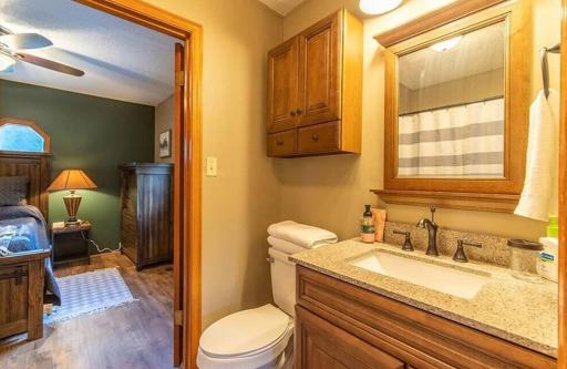 Cherokee Lake Cottage by Staycating - Housity