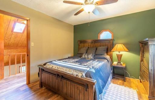 Cherokee Lake Cottage by Staycating - Housity