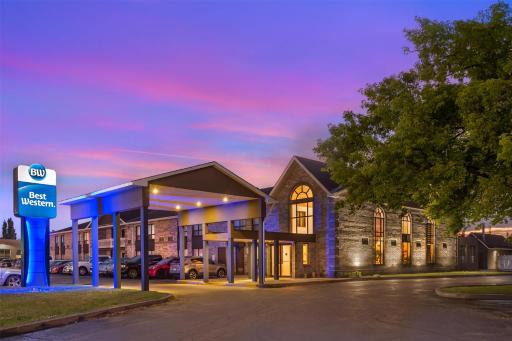 Best Western Smiths Falls Hotel - Housity