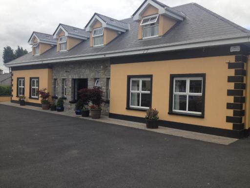 Carragh House - Housity