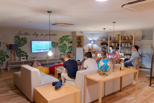 Yeah Barcelona Hostel - Hizvo