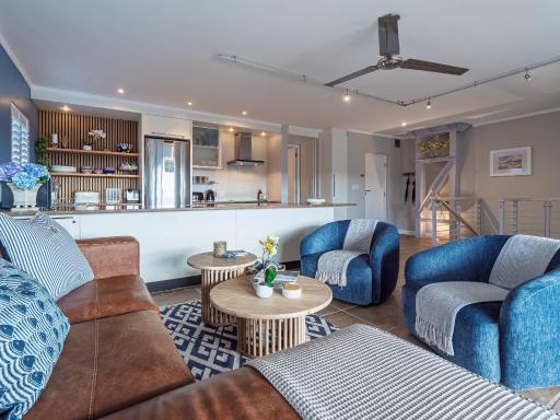 Sunny Dry Mill Apartment on Thesen Islands - Housity