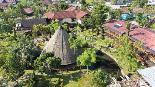 Spring Hill Hotel Ruteng - Housity