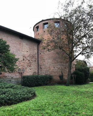 Niviano Castello - Housity