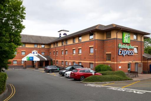 Holiday Inn Express Exeter East, an IHG Hotel - Housity