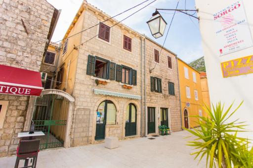 Apartments Villa Sol - Housity