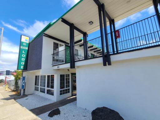 All Seasons Lodge - Housity