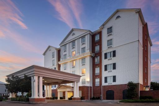 The Inn at Long Beach - Housity