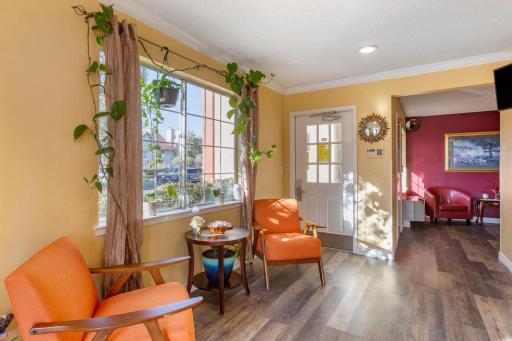 Suburban Studios - Housity