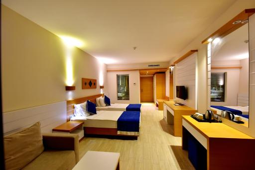 Jasmin Beach Hotel - Housity