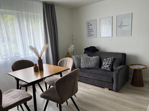 Suuremõisa Holiday Apartment with Sauna - Housity